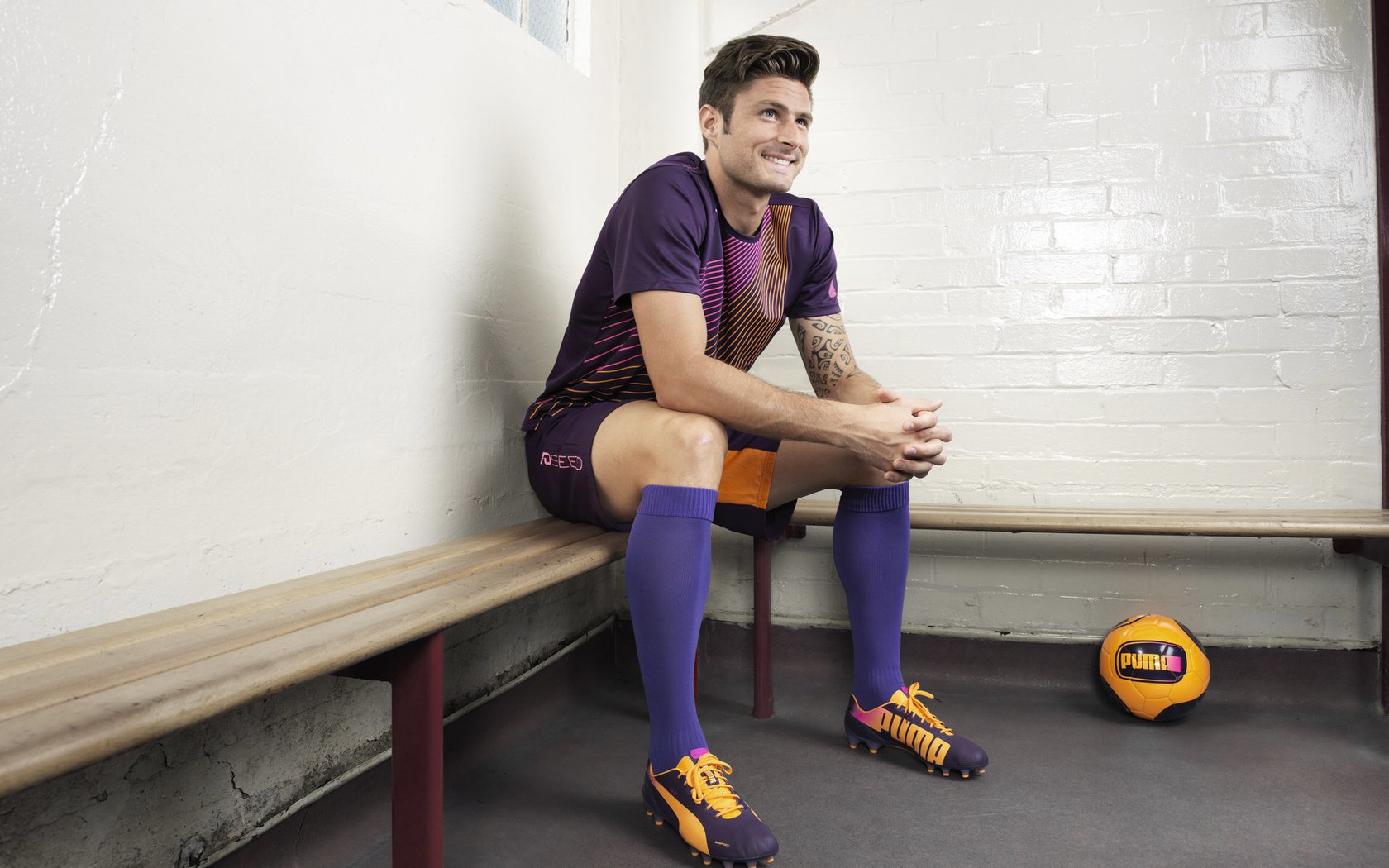 皇马刷新纪录欧冠淘汰赛,皇马欧冠2021晋级没